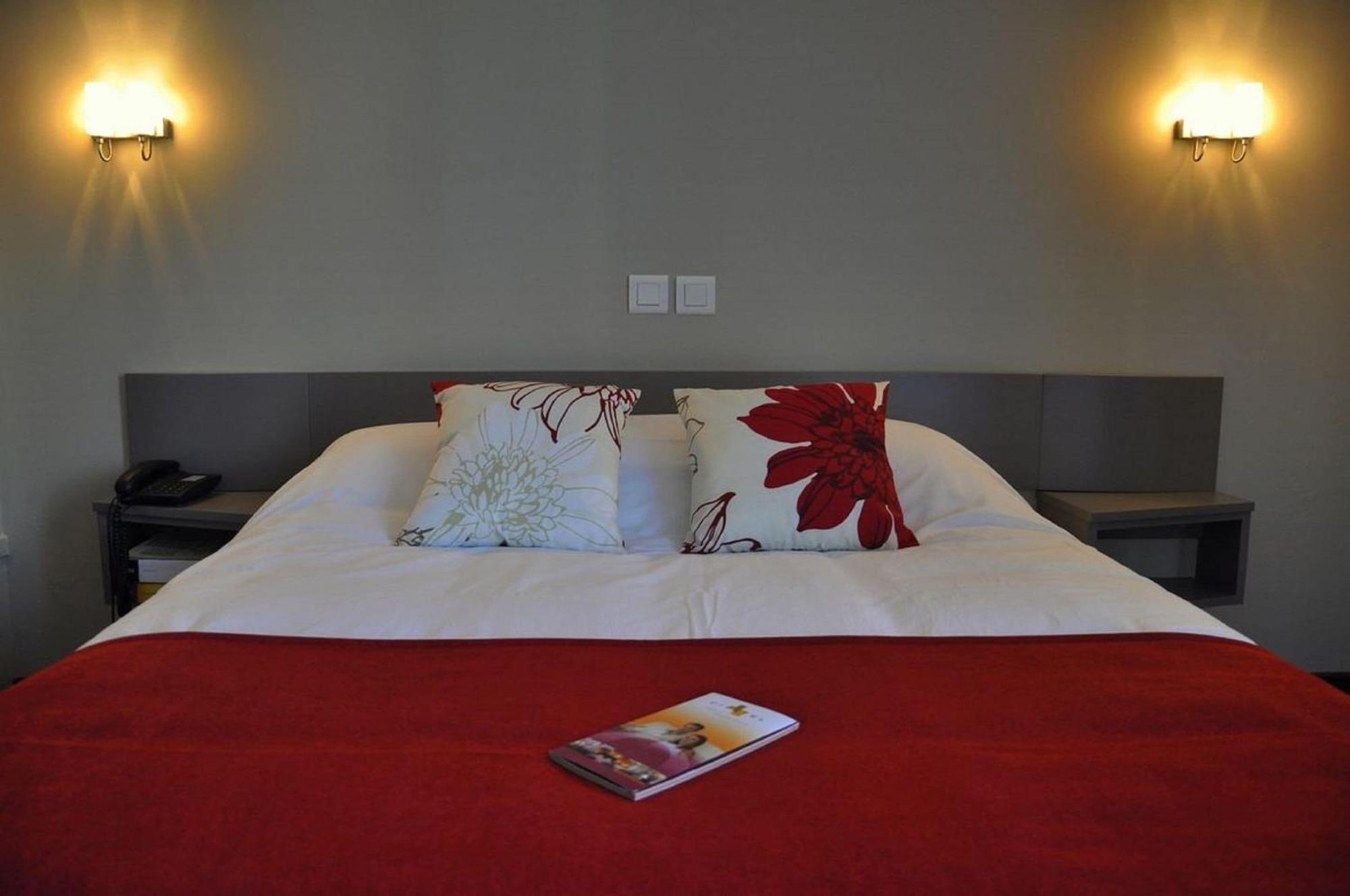 Logis Hotel Noemys Gradignan Buitenkant foto