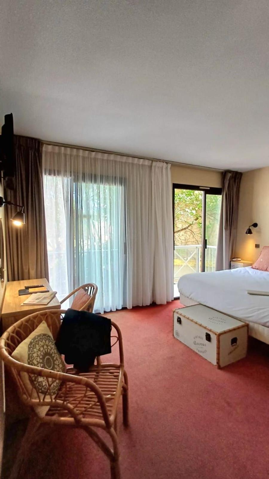 Logis Hotel Noemys Gradignan Buitenkant foto