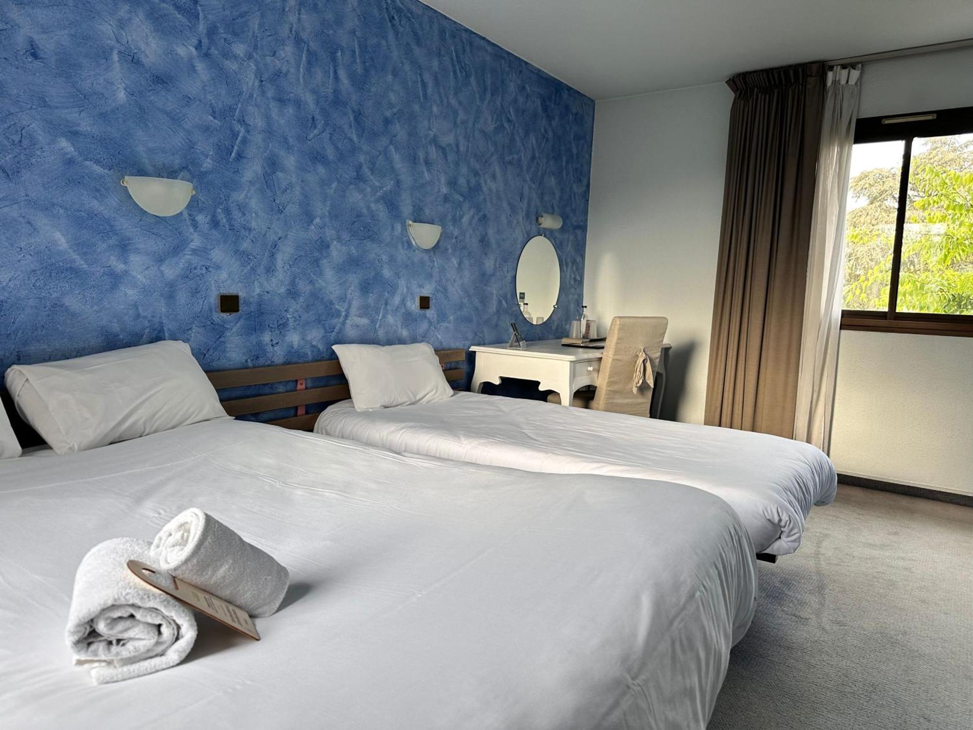Logis Hotel Noemys Gradignan Buitenkant foto