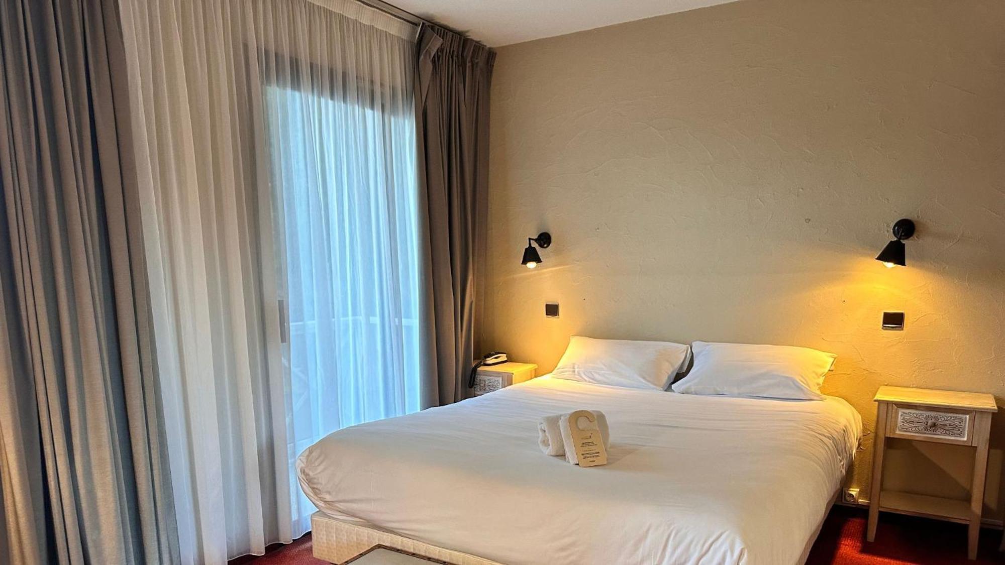 Logis Hotel Noemys Gradignan Buitenkant foto