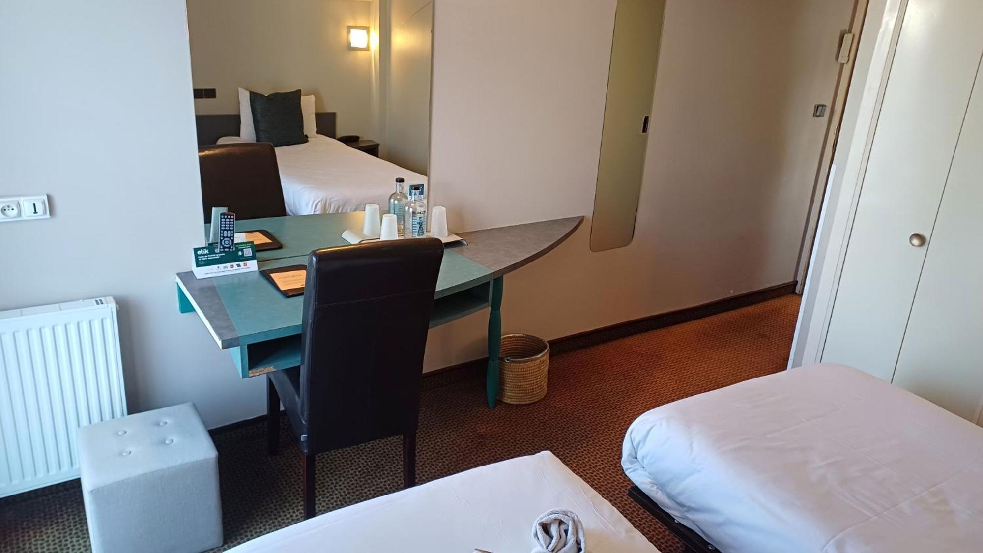 Logis Hotel Noemys Gradignan Buitenkant foto