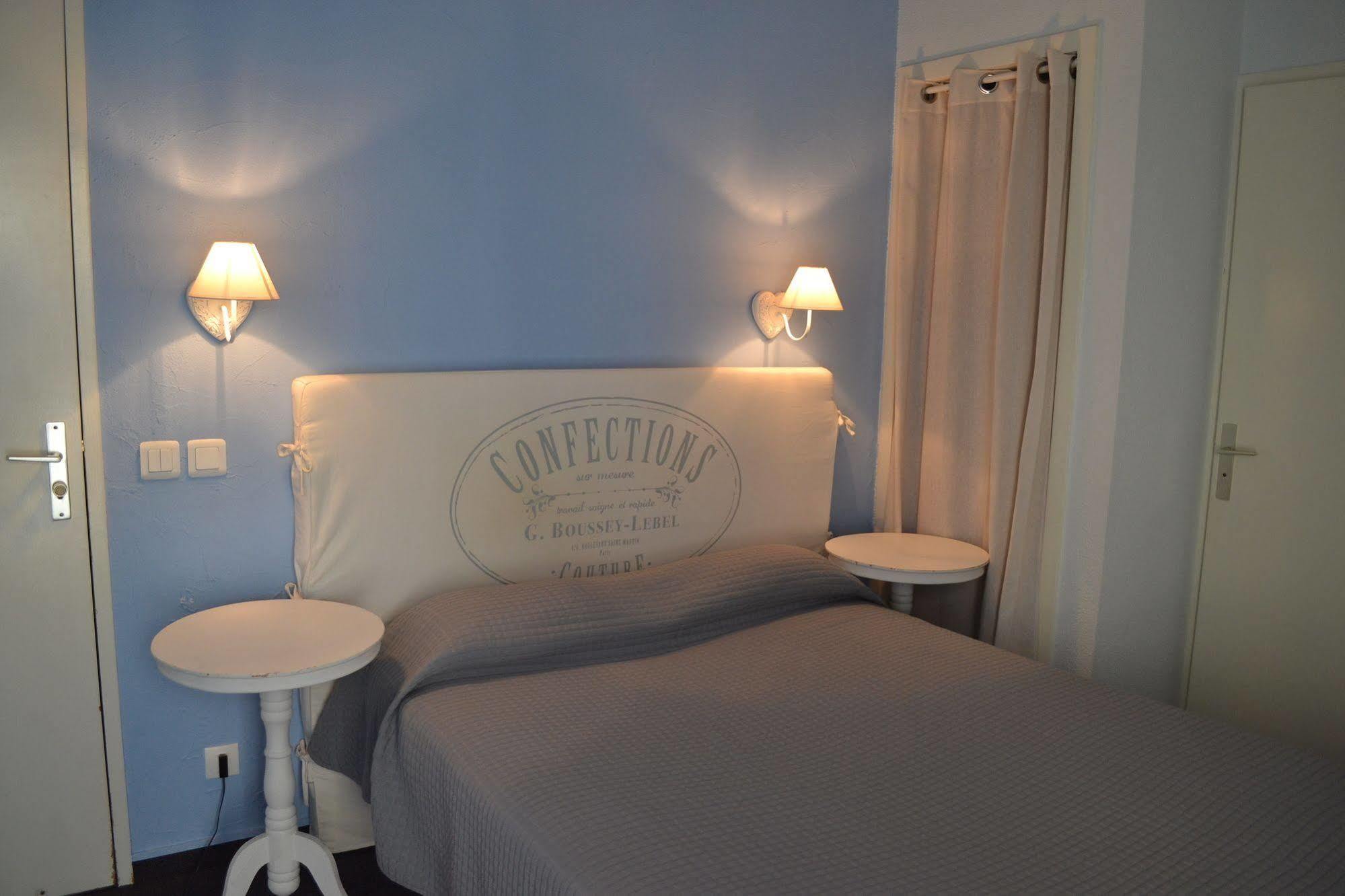 Logis Hotel Noemys Gradignan Buitenkant foto